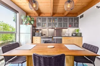 Photo #4: 6565309 Listing