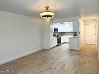 Photo #4: 6565695 Listing