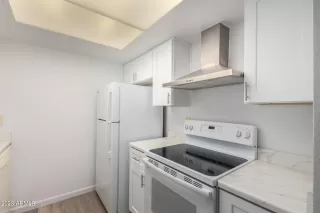 Photo #2: 6565742 Listing