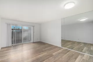 Photo #3: 6565742 Listing