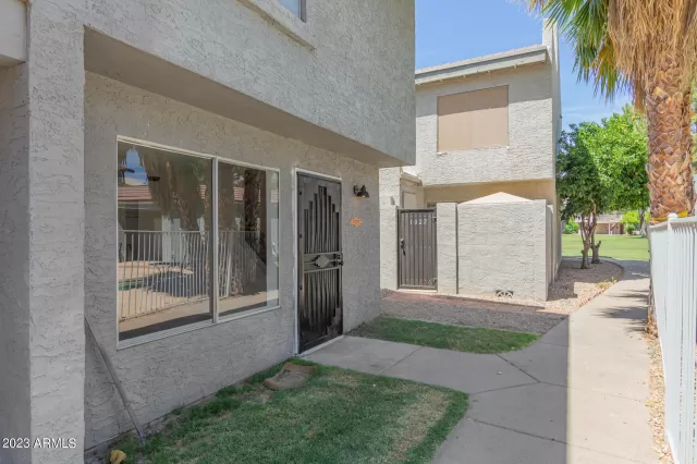 MLS: 6565755 Condo For Sale