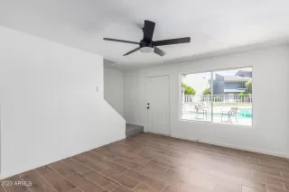 Photo #5: 6565755 Listing