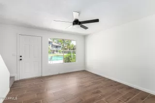 Photo #6: 6565755 Listing