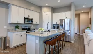 Photo #3: 6565767 Listing