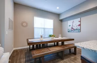 Photo #5: 6565767 Listing