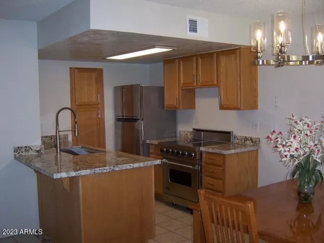 MLS: 6565884 Condo For Sale