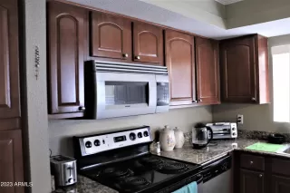 Photo #3: 6566099 Listing