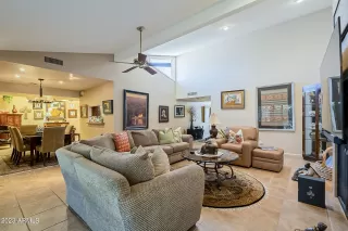 Photo #2: 6566181 Listing