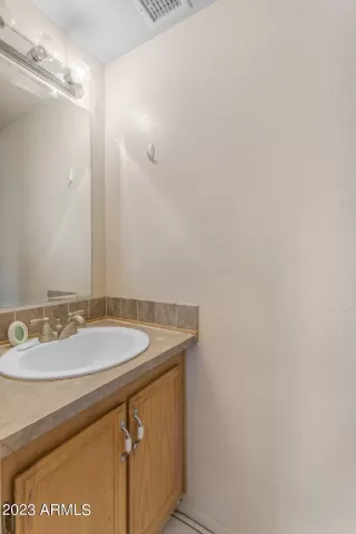 Photo #6: 6566360 Listing 