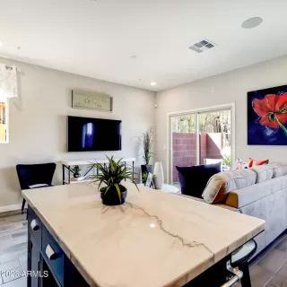 Photo #5: 6566577 Listing