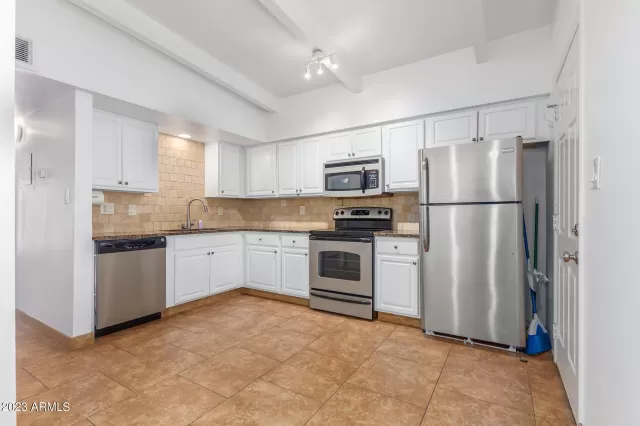 MLS: 6566684 Condo For Sale