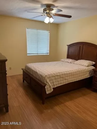 Photo #5: 6566899 Listing