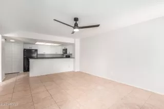 Photo #6: 6566919 Listing