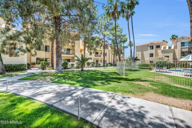 MLS: 6567075 Condo For Sale