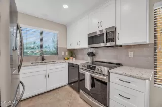 Photo #6: 6567075 Listing 