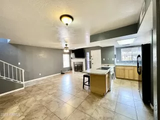 Photo #4: 6567125 Listing