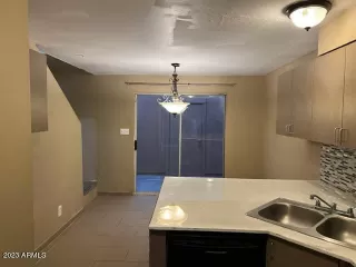 Photo #6: 6567385 Listing 