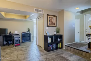 Photo #6: 6567429 Listing