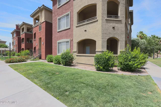 MLS: 6567757 Condo For Sale