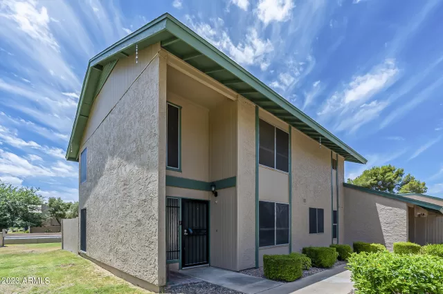 MLS: 6567820 Condo For Sale