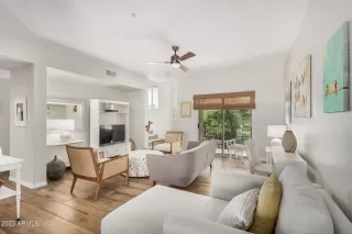 Photo #3: 6567988 Listing