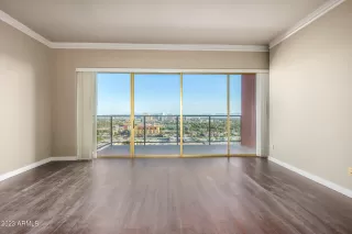 Photo #5: 6568023 Listing