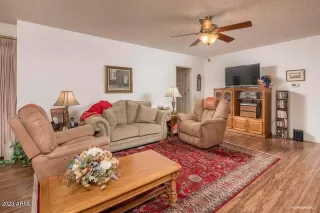 Photo #3: 6568107 Listing