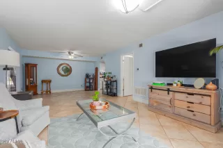 Photo #5: 6568276 Listing 