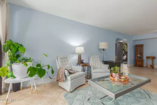 Photo #6: 6568276 Listing 