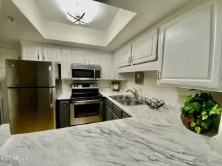 Photo #2: 6568540 Listing