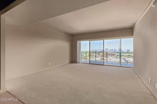 Photo #3: 6568633 Listing