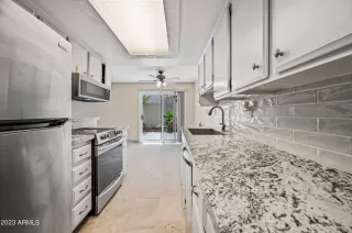 Photo #4: 6568802 Listing 