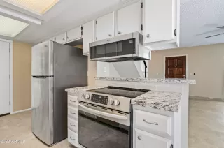 Photo #6: 6568802 Listing 