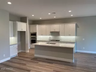 Photo #1: 6568819 Listing 