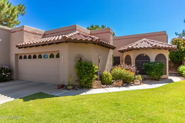 MLS: 6568894 Condo For Sale