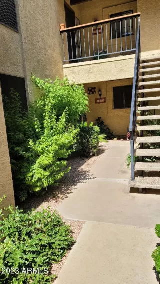 Photo #3: 6568987 Listing