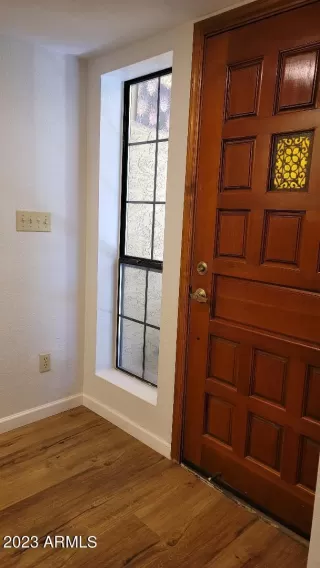 Photo #5: 6568987 Listing