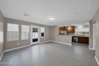 Photo #6: 6569156 Listing