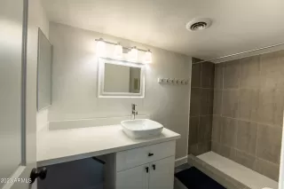 Photo #5: 6569178 Listing 