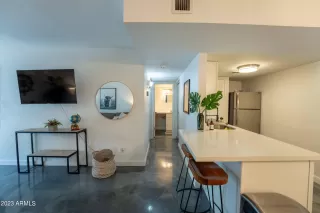 Photo #6: 6569178 Listing 