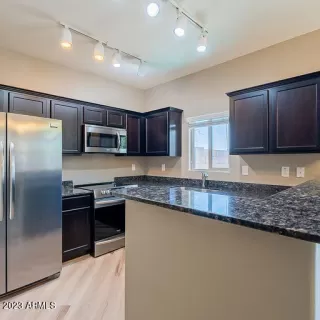 Photo #3: 6569196 Listing