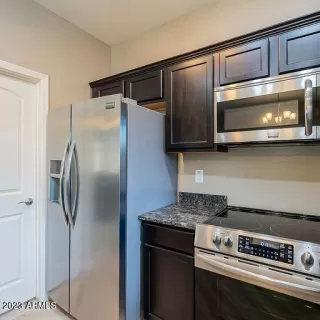 Photo #4: 6569196 Listing