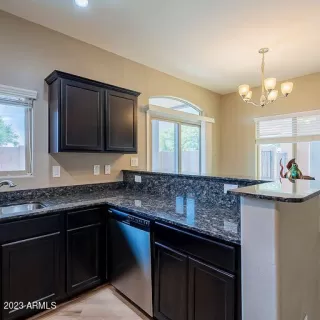 Photo #5: 6569196 Listing