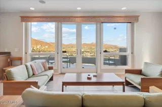 Photo #5: 6569215 Listing