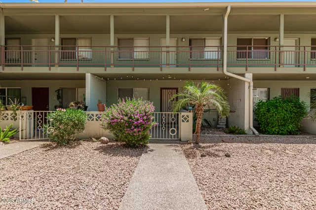 MLS: 6569258 Condo For Sale