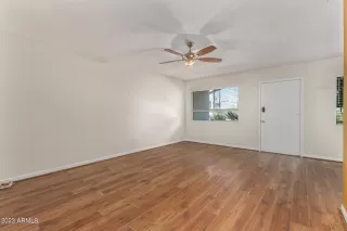 Photo #2: 6569258 Listing