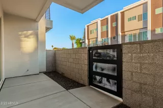 Photo #5: 6569527 Listing