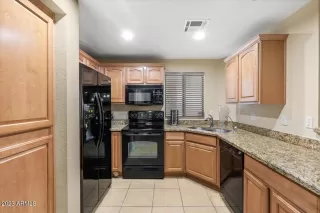 Photo #4: 6569634 Listing