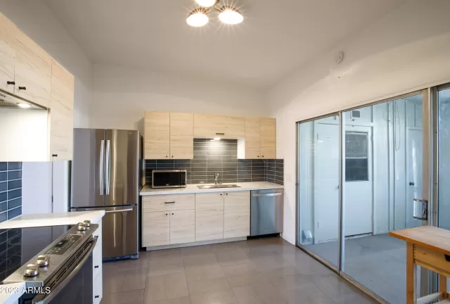 MLS: 6569658 Condo For Sale