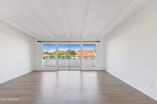 Photo #4: 6569658 Listing